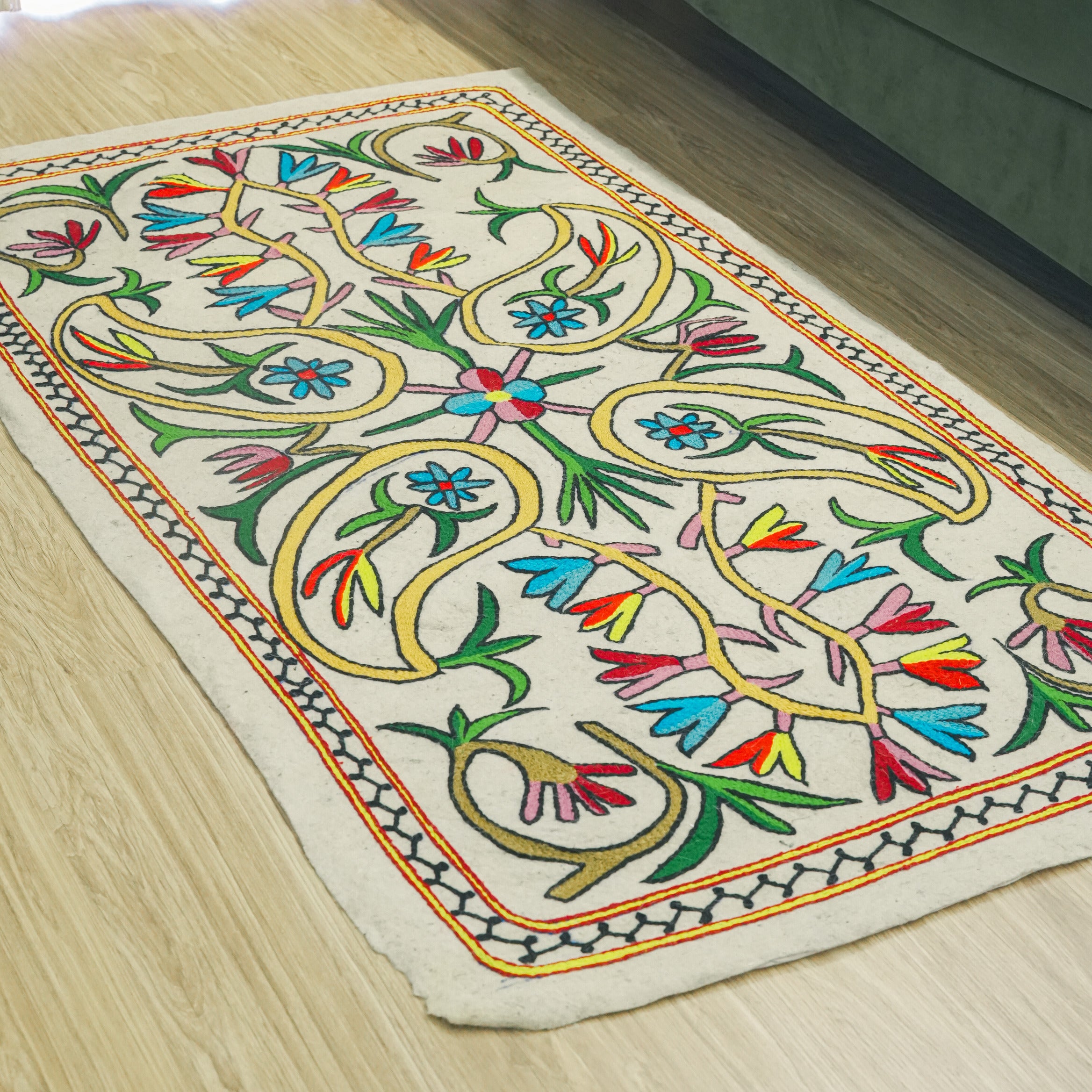 Living Room Rug - Artistry Paisley