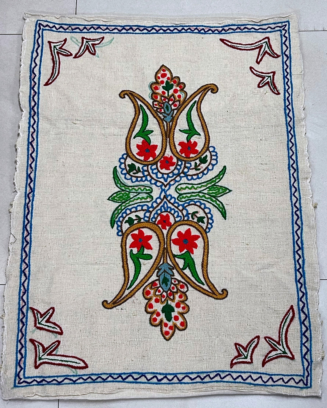 Cotton Rug - Phoolon Ki Rachna