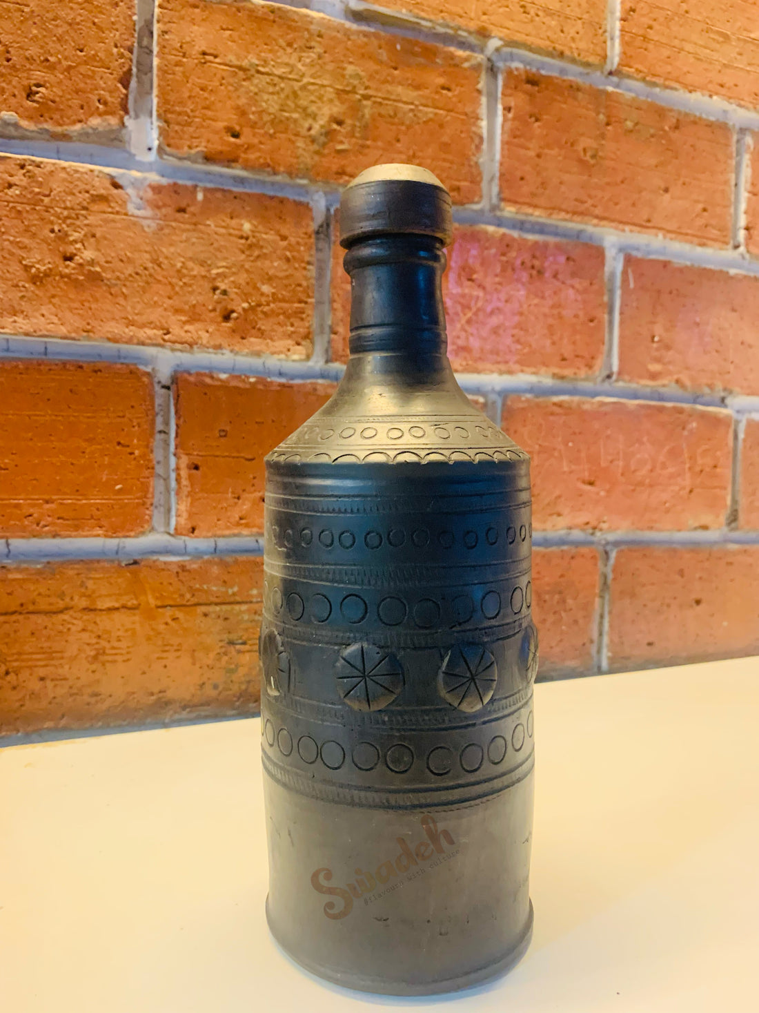 Bottle with stopper - Black Pottery